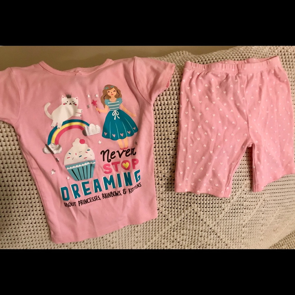 2 pajama outfits. 5t Carter’s. Like new!